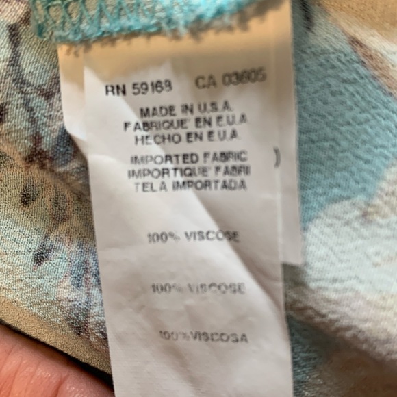 Karen Kane Floral Blouse - Picture 4 of 4